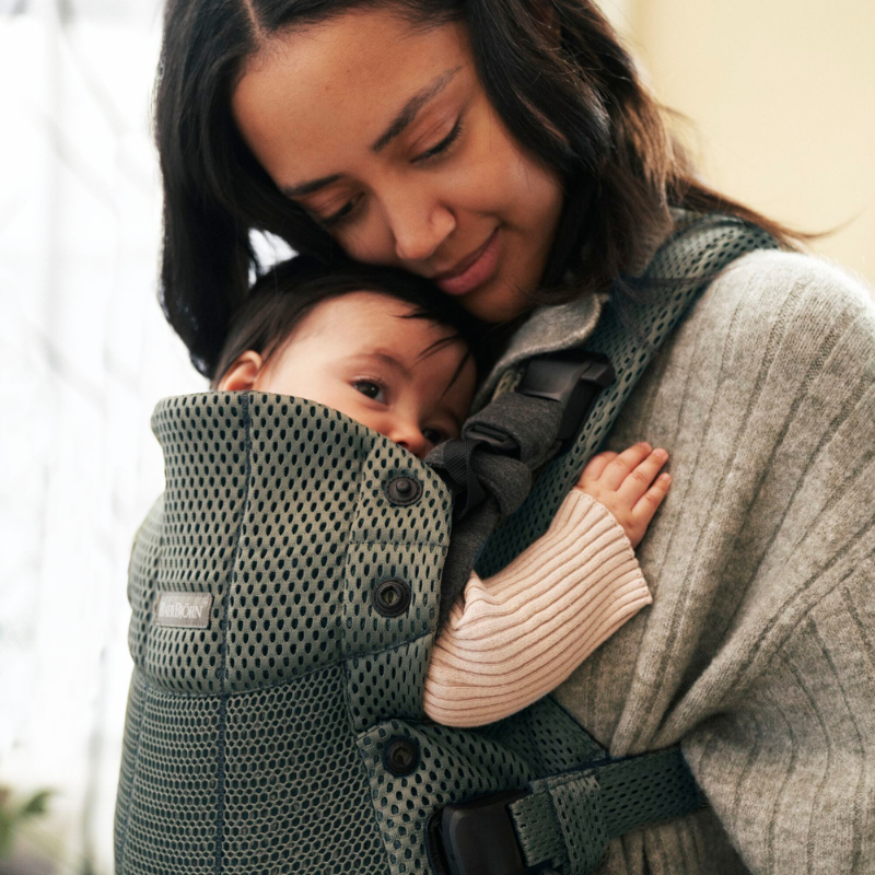 Babybjörn Harmony draagzak Donkergroen - Tiny Library